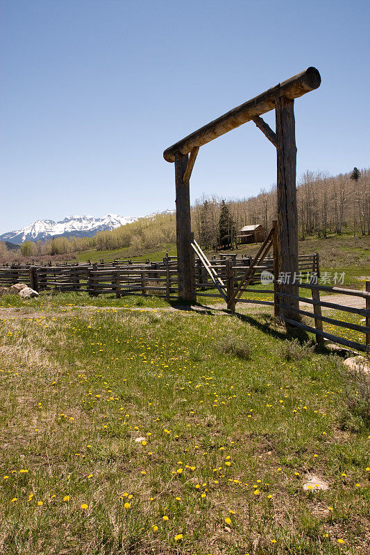 科罗拉多，Gate and Fence